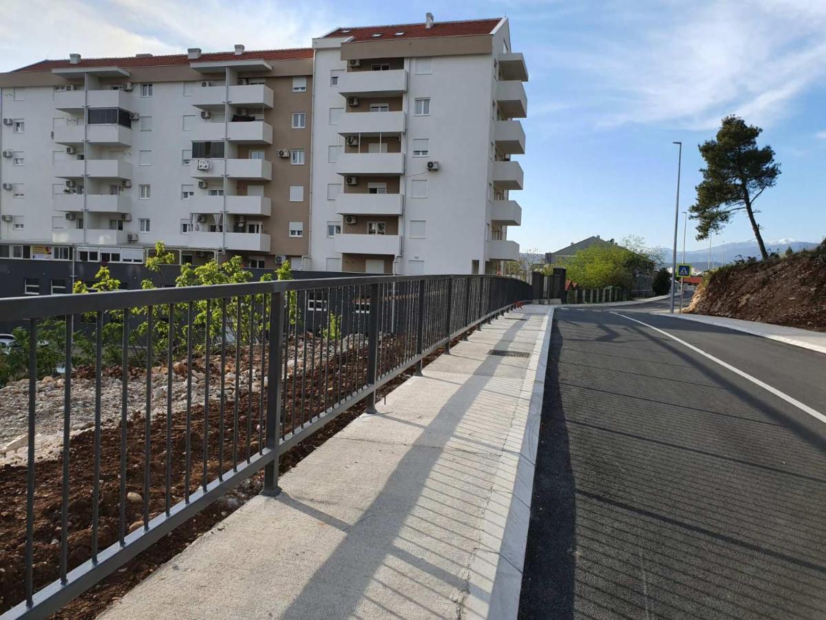Sunny Hill Suite Ljubovic بودغوريتْسا المظهر الخارجي الصورة