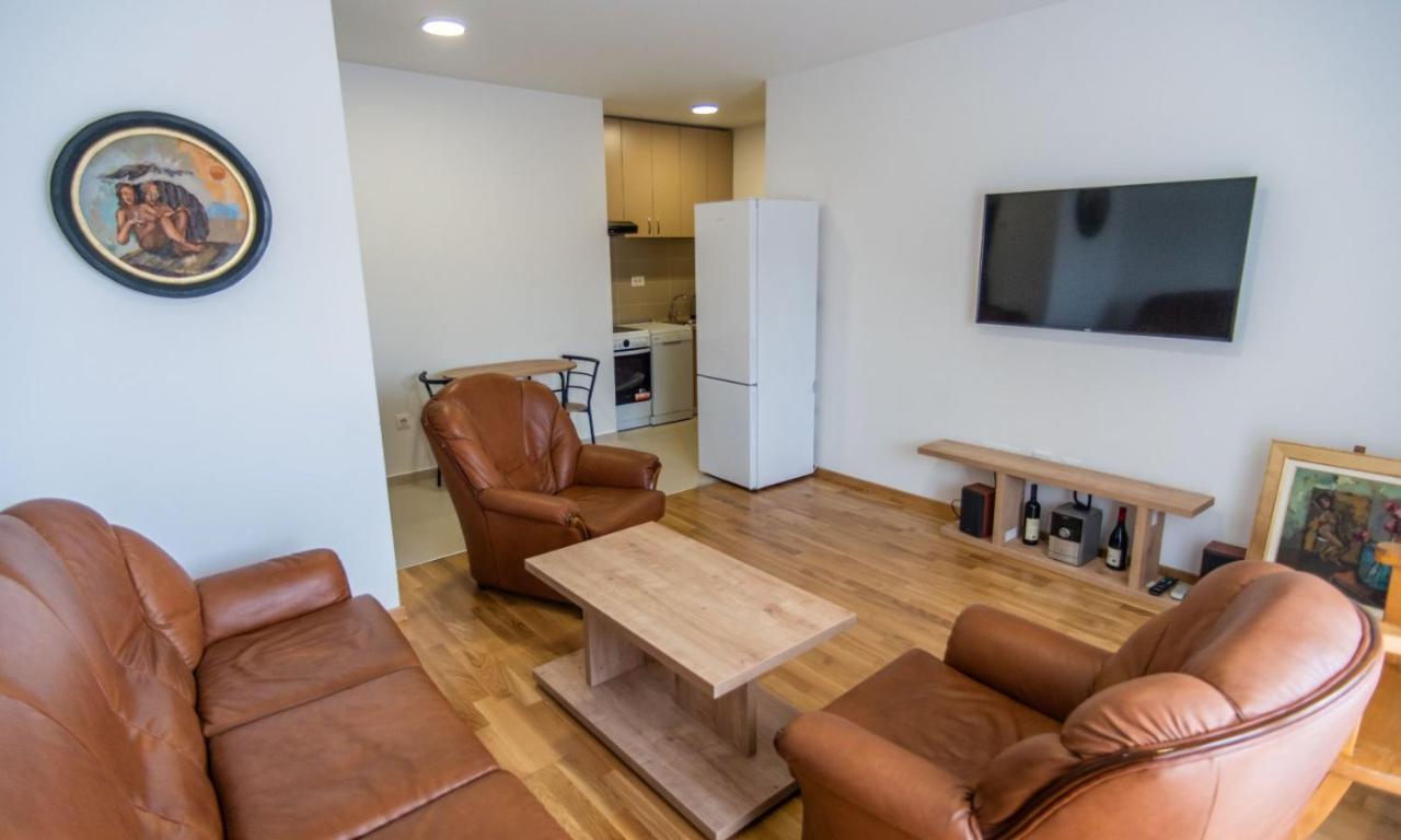 Sunny Hill Suite Ljubovic بودغوريتْسا المظهر الخارجي الصورة