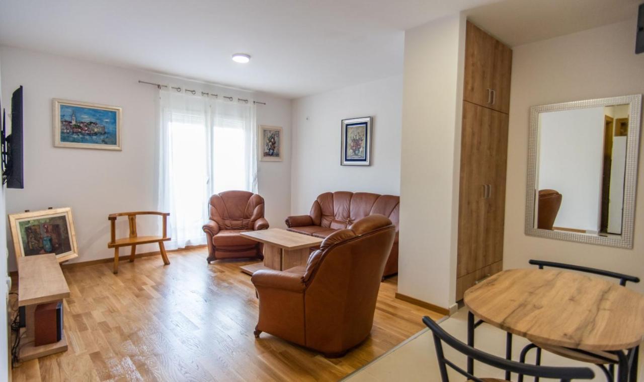 Sunny Hill Suite Ljubovic بودغوريتْسا المظهر الخارجي الصورة