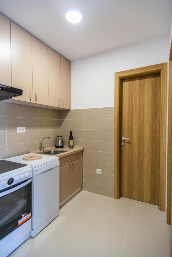 Sunny Hill Suite Ljubovic بودغوريتْسا المظهر الخارجي الصورة